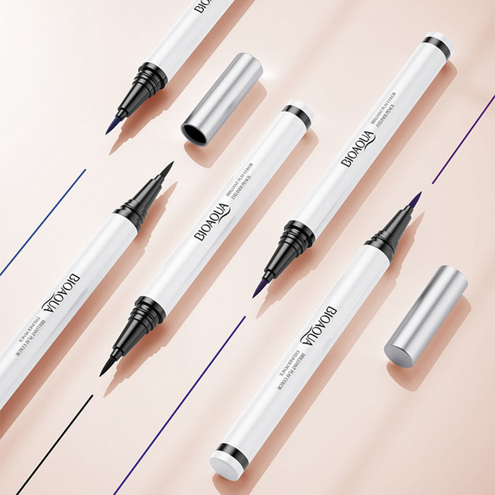 Bunter flüssiger Eyeliner