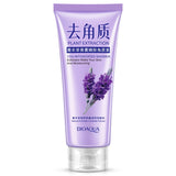Exfoliante facial hidratante de rosa para una limpieza profunda