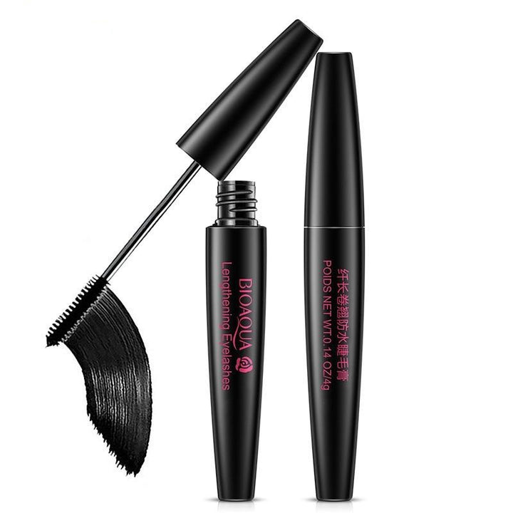 Schwarze verlängernde Mascara